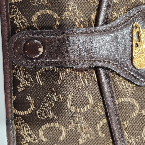 Celine Brown Textured Bag with Leather Closure - Picture 4 of 16